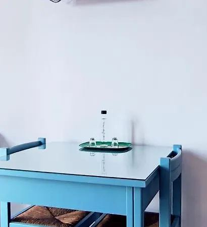 아파트 Fouli & 레팀노