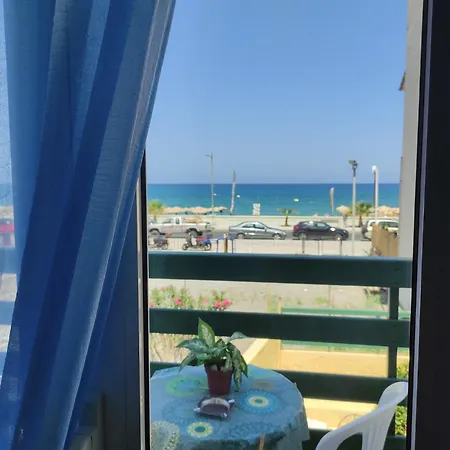 Апартаменты Fouli & *