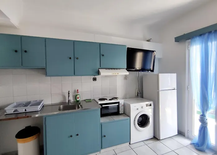 Fouli Studios & Apartments