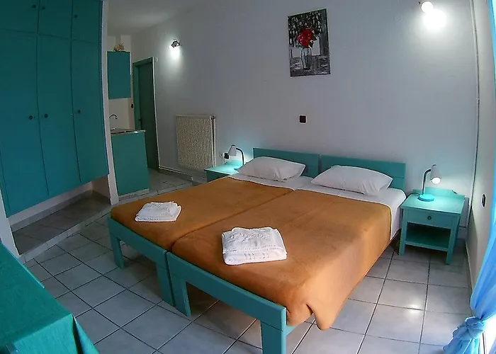 Fouli Studios & Apartments